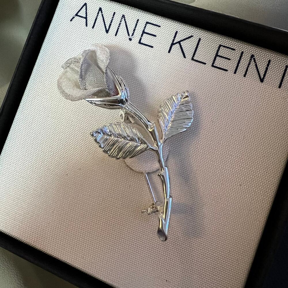 Vintage 80s NEW in Box Anne Klein II Silver Tone Dainty Mesh Rose Brooch Jewelry - Picture 9 of 9